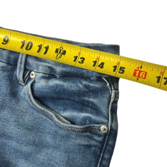 Good American Women's Good Leg Cigarette Distressed Knees Blue jean Size 30X26 - Picture 8 of 13